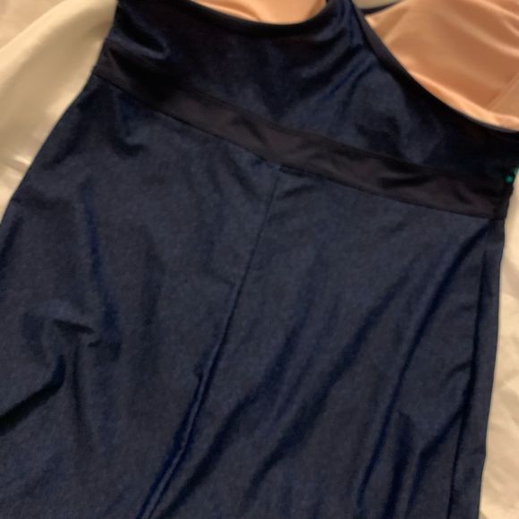 Athleta built in bra padded cup active outdoor dress Sz M - Picture 4 of 11